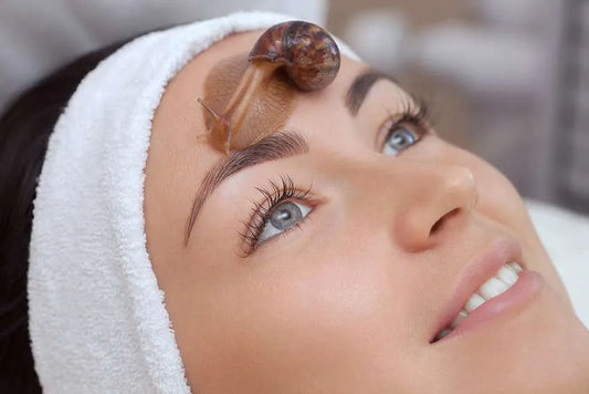 Bave d’escargot avis dermatologue : tout savoir sur les bienfaits, l’utilisation et les solutions pour une peau parfaite