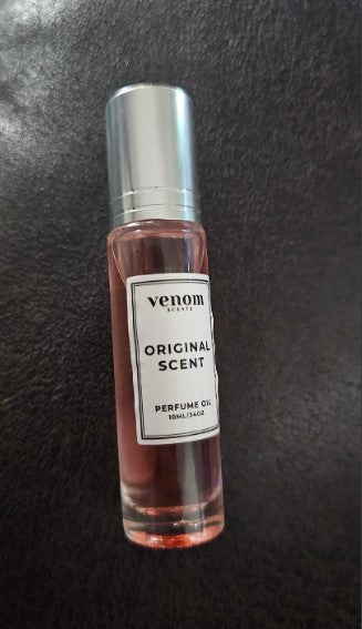 Éclat de Femme: Un Parfum Révélateur de Charme et de Séduction