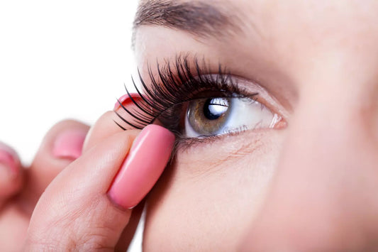 Haayla Paris Avis : J’ai testé leurs faux cils magnétiques, voici mon retour complet