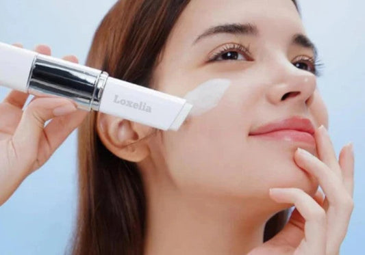 Loxelia avis : notre analyse complète et objective du « fond de teint 2-en-1 avec pinceau intégré »